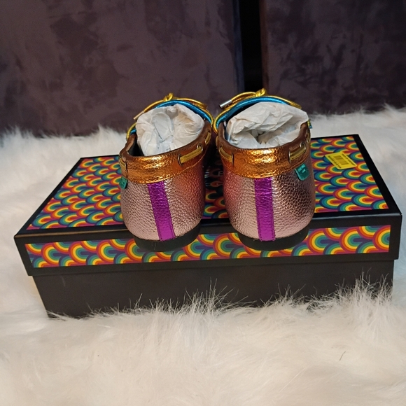 Kurt Geiger Vibrant Eagle Moccasins with Gold Bow NEW IN THE BOX - Picture 6 of 12